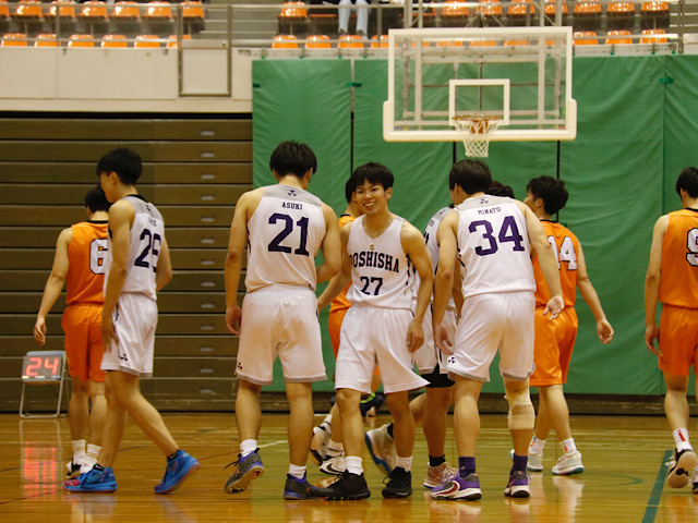 【男子バスケットボール部】因縁の相手に勝利を収め、リーグ戦4連勝！！