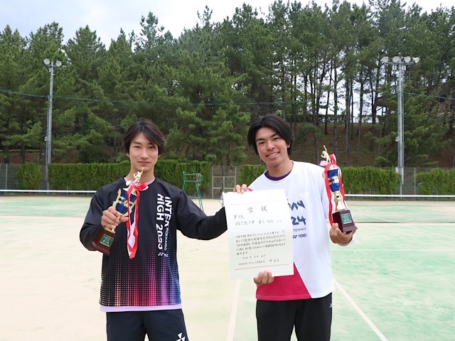 【ソフトテニス部】将来有望な2人が表彰台入り