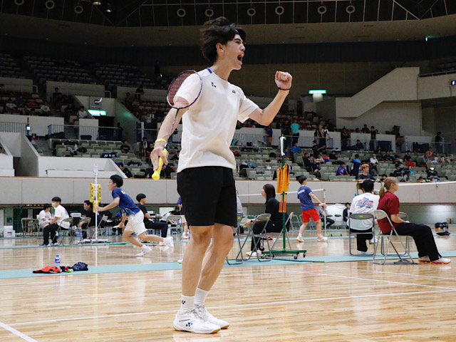 【バドミントン部男子】全力で大会6日目走り抜けた